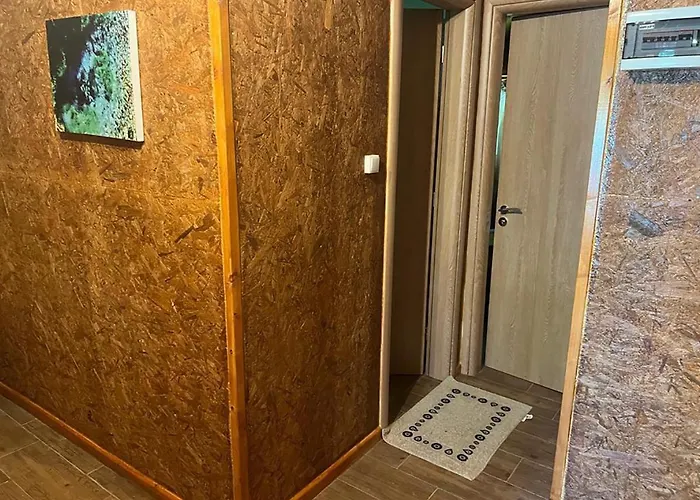 木屋 Blue Eye Sarandë